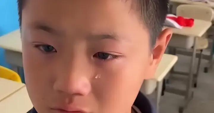 教室裏，我親眼目睹了一個孩子變自卑的過程，父母不該碰這個底線