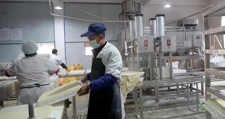 買豆腐時：“中間好”還是“邊好”？賣豆腐老闆：區別挺大