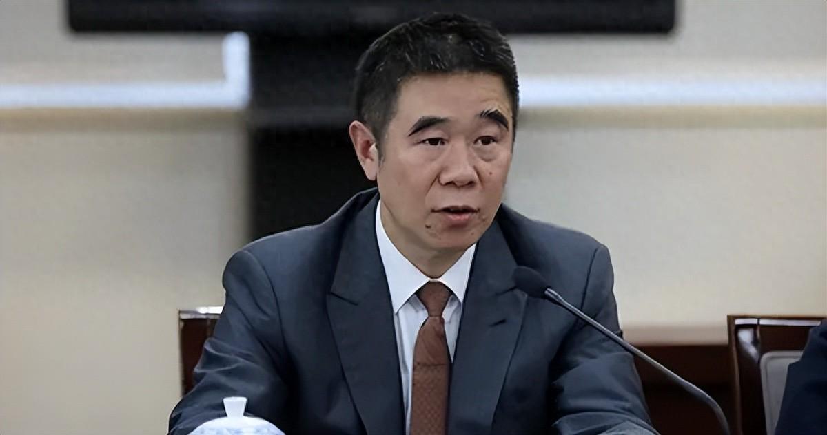 涉嫌受賄罪、違法發放貸款罪，中國建設銀行原副行長章更生被決定逮捕