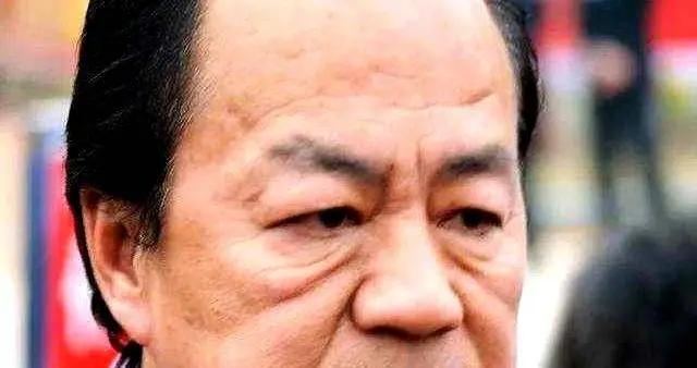 79歲狄龍談張國榮淚崩 含淚唱《當年情》稱想念哥哥