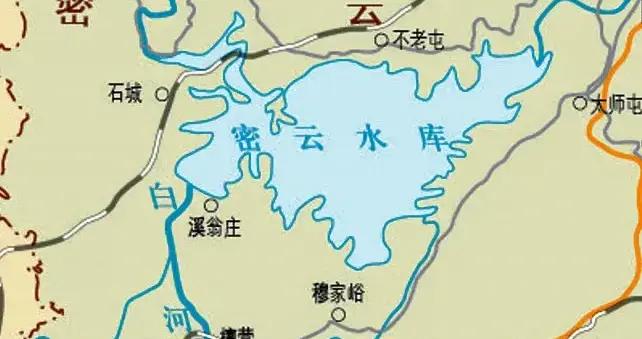 密雲水庫北面有不老屯、芹菜嶺、兵馬營，源於古代的屯田和防禦