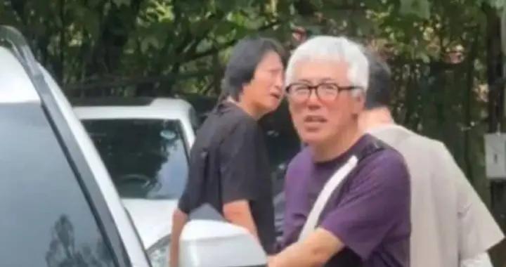 經紀人回應張宇滿頭白髮！稱其生活狀況良好，停工後鮮少再染黑髮
