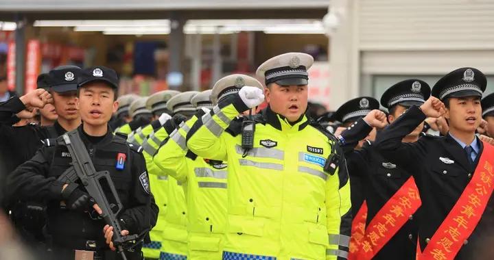輔警納入事業編？輔警已被國家納入正式職業，人社部官網可查！