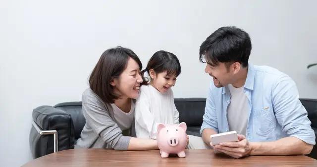 卷不動了！這屆年輕人正在被"未來焦慮"PUA