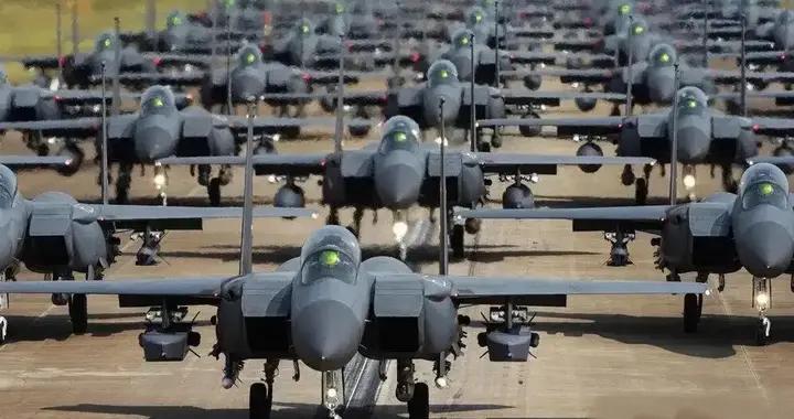 東戰迎來最強對手！F15終極改進型部署沖繩，百架殲16迎接挑戰？