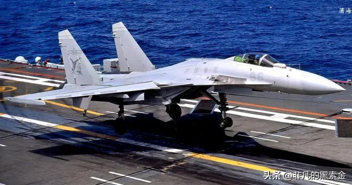 殲-15上艦後共發生5起事故，算高嗎？美軍開始時平均每年約300起