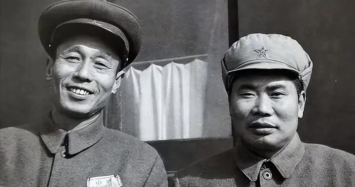 生死關頭，楊得志送500人來，軍長傅崇碧怒：誰讓你上來的，瘋啦