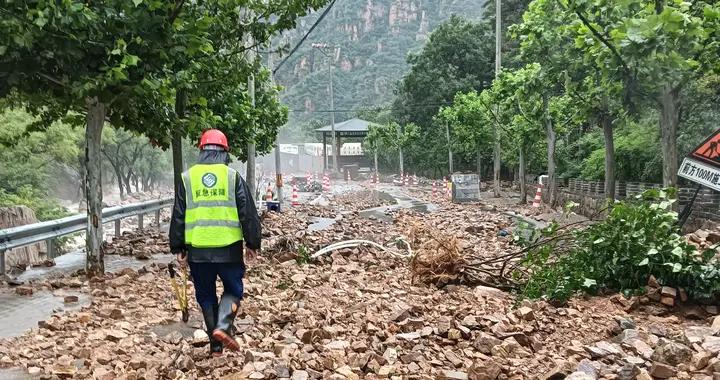 通信運營商全力搶修北京暴雨受災地區基站網絡 提供多項應急服務