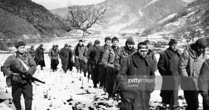 志願軍小戰士“懂八國英語”，一開口，就甄別出八國的俘虜