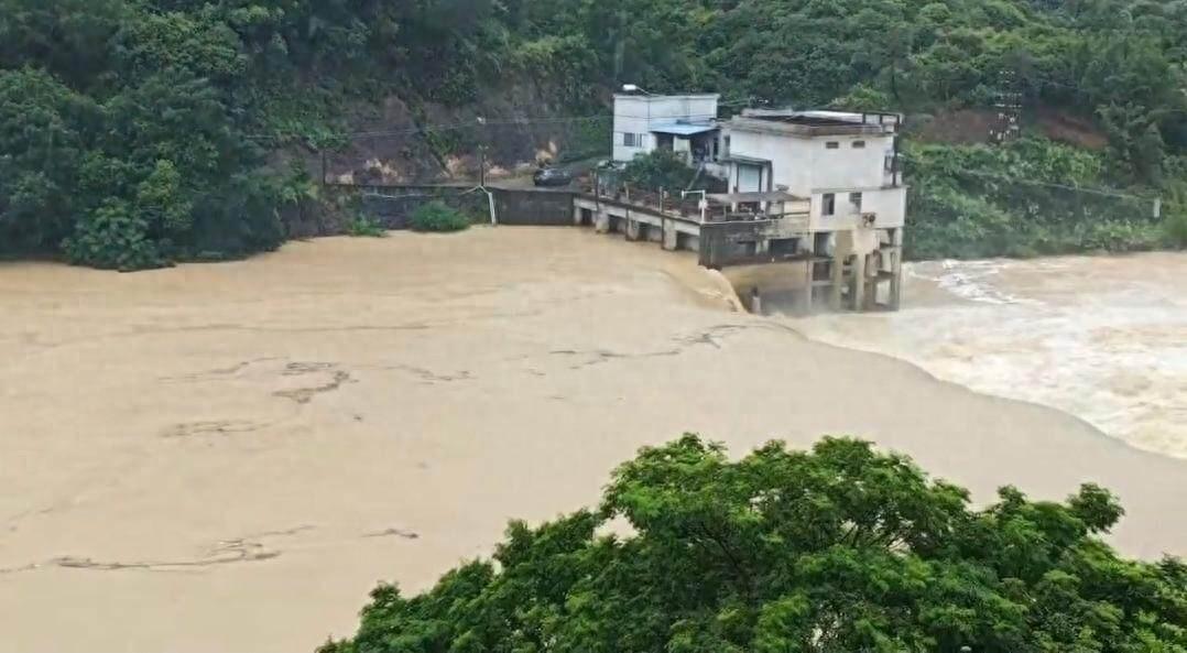 粵東多地暴雨引發水位急漲，龍江發生今年以來最大洪水