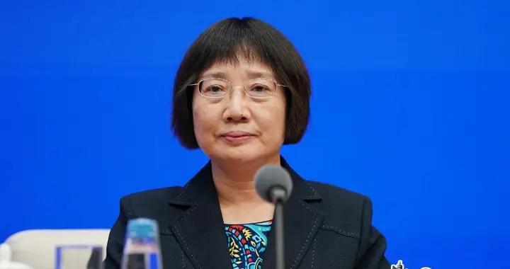 全國總工會：大力支持有條件的機關事業單位、國有企業、工業園區等用人單位辦託破解“帶娃難”