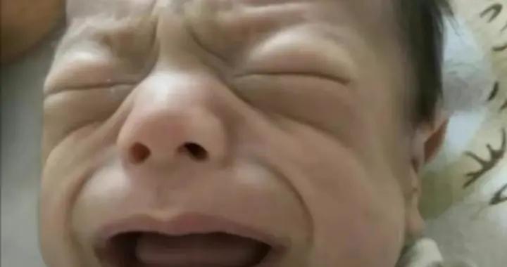 有種遺傳叫“連奶奶缺點都不放過”,集3代缺點,醜得別具一格