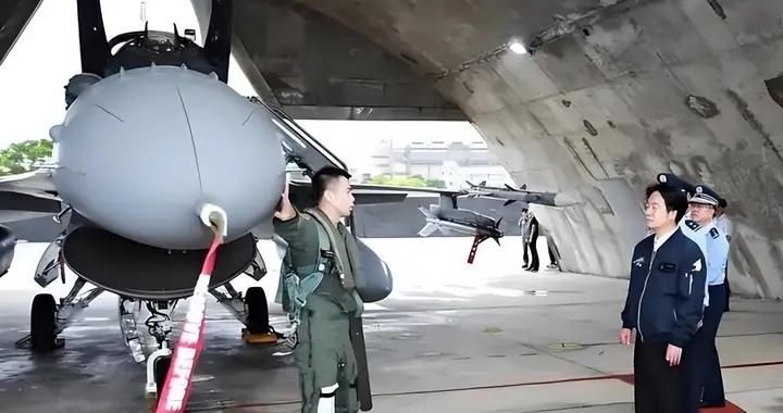 如果賴清德坐潛艇逃跑，怎麼辦？解放軍三套預案，堵死逃亡之路！