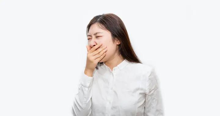識別嗜睡症：白天突發 “不可抗拒的睡意” 要警惕