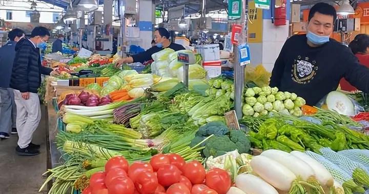 去市場買菜，這5樣東西最好別買，基本都是假的，買了就喫大虧了