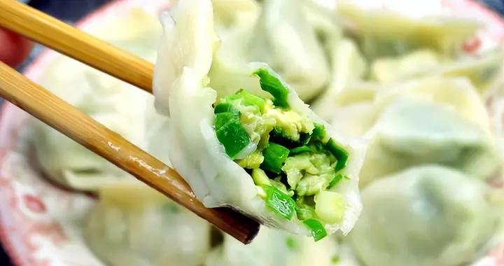 調韭菜餡，牢記2放3不放，韭菜翠綠不出水，鮮香不燒心，別不懂喫