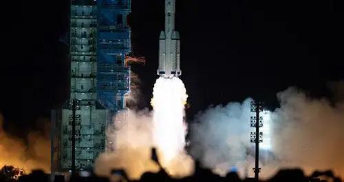 神舟二十一號載人飛船發射取得圓滿成功