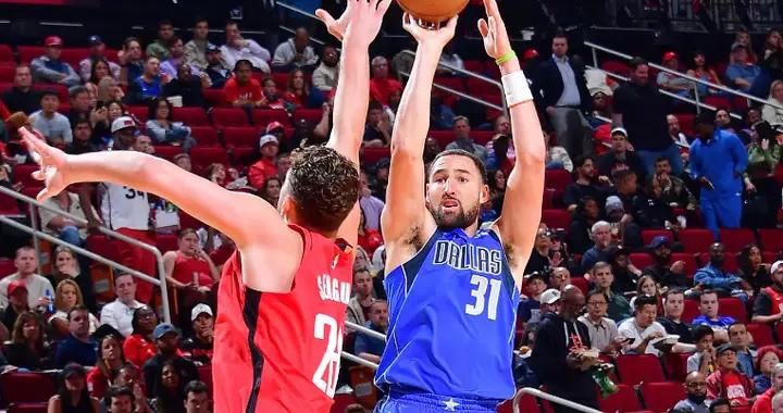 在場上就是對球隊的打擊，獨行俠能不能下定決心讓克萊去打替補？