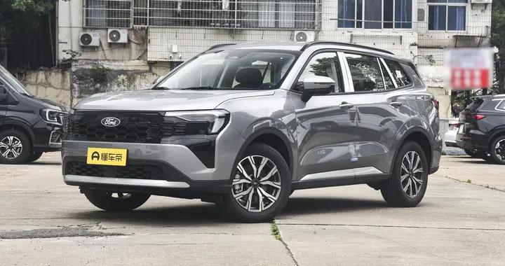 週末露營好在擠後排？1935mm寬體車身，家用SUV優選福特領睿