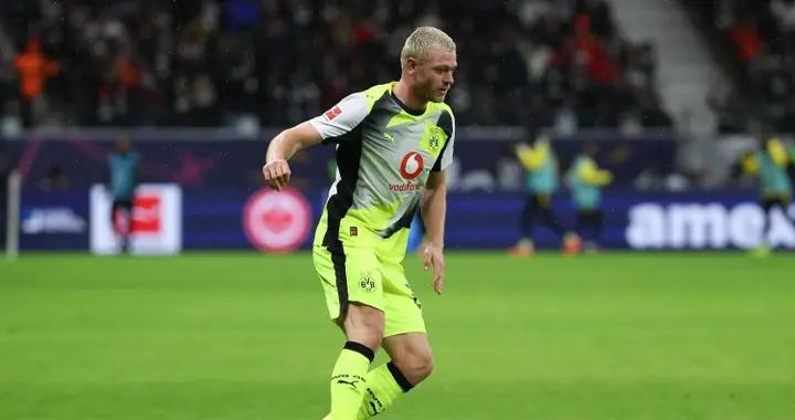 記者：曼聯關注多特右後衛萊爾森，球員本賽季已送出14次助攻