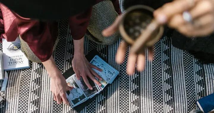 退休無憂！揭祕成都農行員工養老金，如何實現萬元退休金自由？