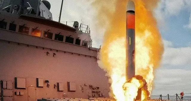 伊朗這次決不罷休！無人機＋導彈凌晨突襲：摧毀美軍基地指揮中心