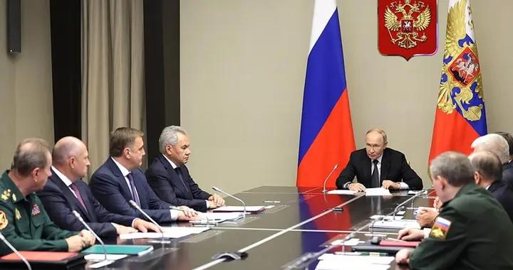 哈梅內伊一死普京緊急召集羣臣，俄羅斯這次真被震撼到了