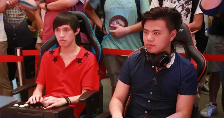 三十年後小孩終於認慫：行行行，《拳皇97》我打不過你們