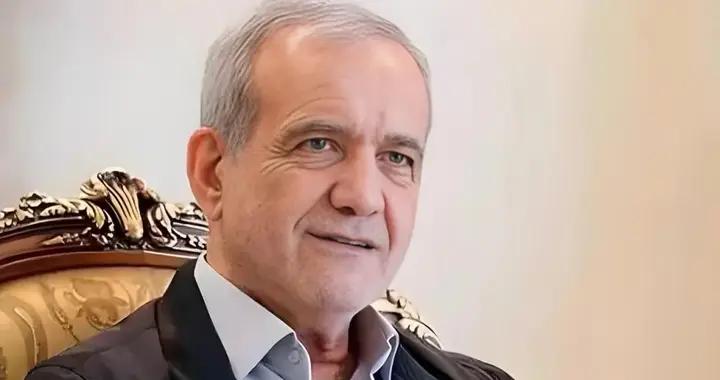 伊朗的阿拉菲是臨時代職，佩澤希齊揚開會坐中間，內賈德還好好的