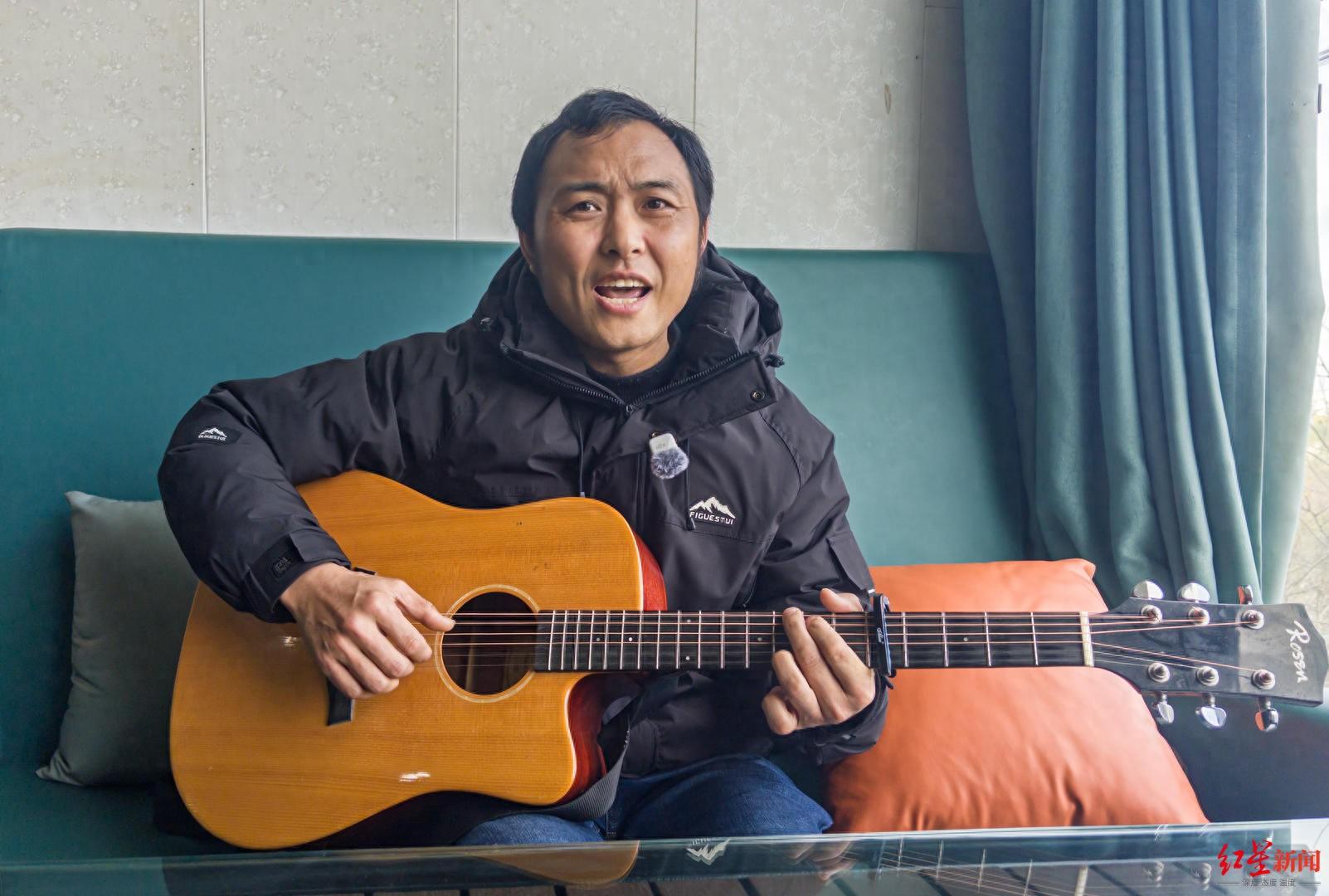 一首《天府機場北》感動網友，成都餐飲店老闆用AI寫歌：它是工具，故事和人生是我的