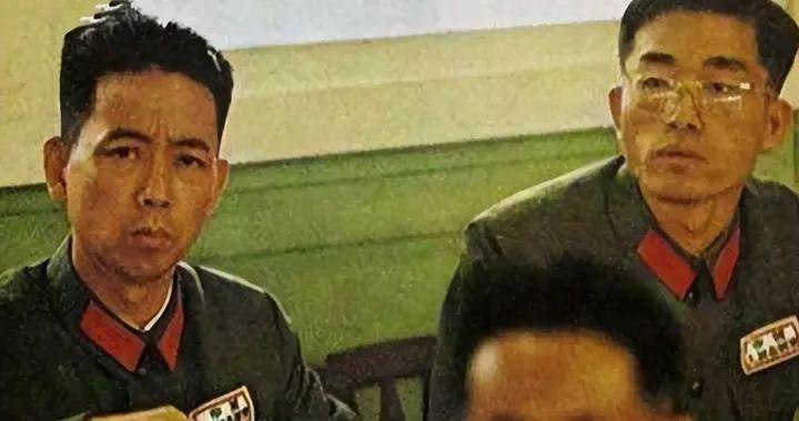 身穿65式軍服和87式軍服的志願軍，他們現在還沒撤回國