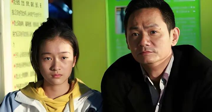 心理學家發現：不講究喫穿和打扮，素顏朝天的女人，有同一類父親