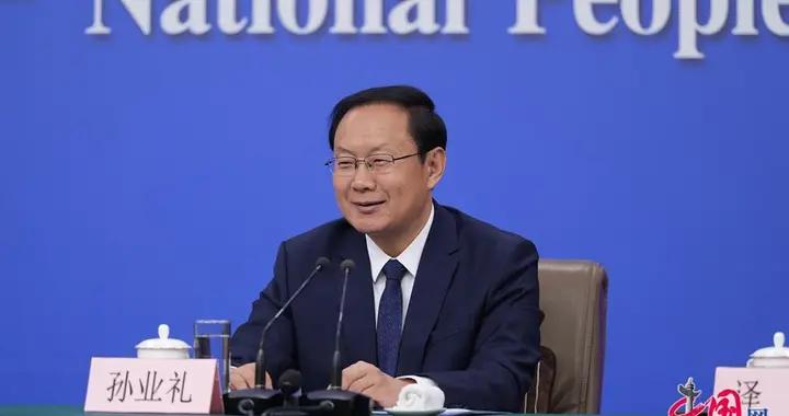 文化和旅遊部部長：春節9天假期，旅遊花費超過8000億元，創下了歷史新高