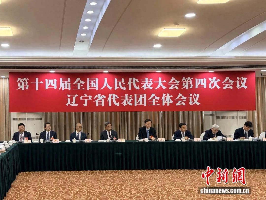 話“造梗”、亮“家醜”、談“喫瓜”、批“官本位”……省級黨政“一把手”這番話火了