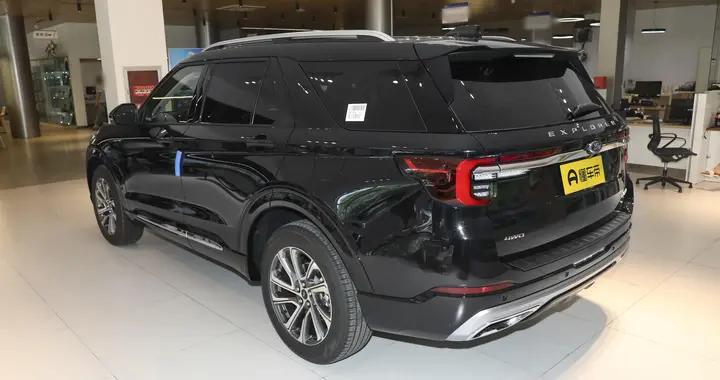 2025款福特探險者：2.3T+10AT， 四驅+大五座空間，可城可野，真香