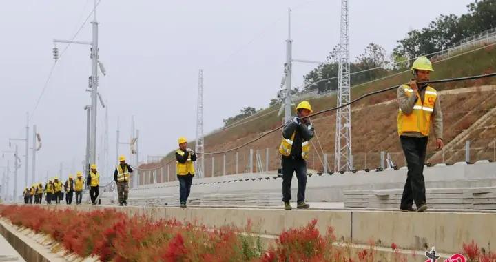 渝昆高鐵雲南境內首條信號電纜成功敷設