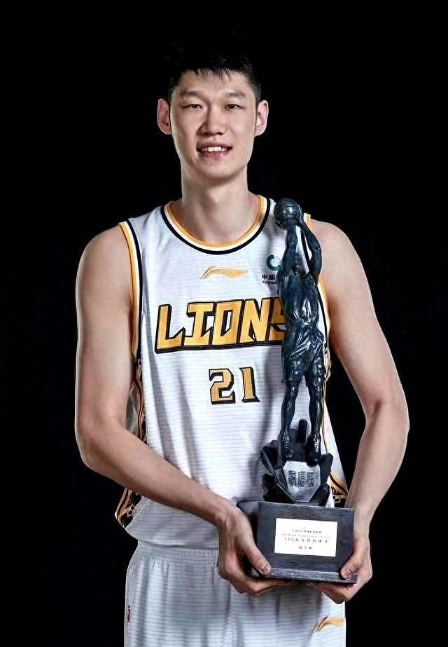 廣廈對決上海 胡金秋硬剛外援天團 榜首誰屬？