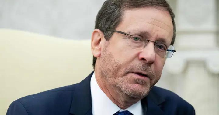 以色列總統艾薩克65歲，他沒有實權，內塔尼亞胡卻要向他申請赦免