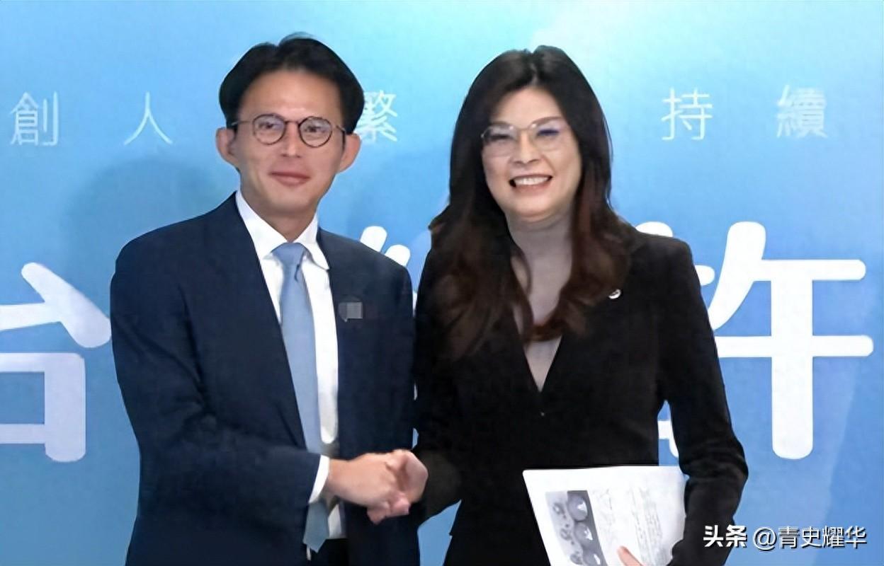 藍白合向前一步，舉行共同政見會；當鄭麗文的面，黃國昌提一條件