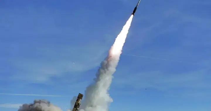 30枚重型導彈絕地反擊，美軍地面部隊登艦，特朗普賭上一張王炸？