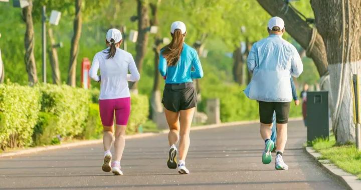 經期到底能不能跑步？區分3種情況，避開誤區不遭罪，新手也能學