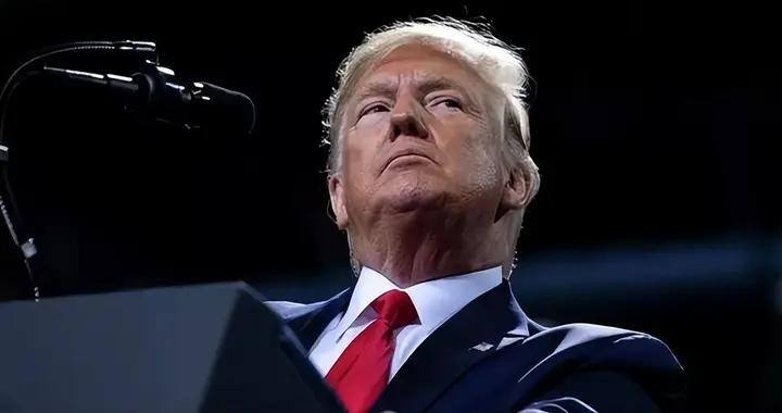 開戰第11天，美航母被炸，特朗普想要結束戰爭，俄羅斯日本選邊站