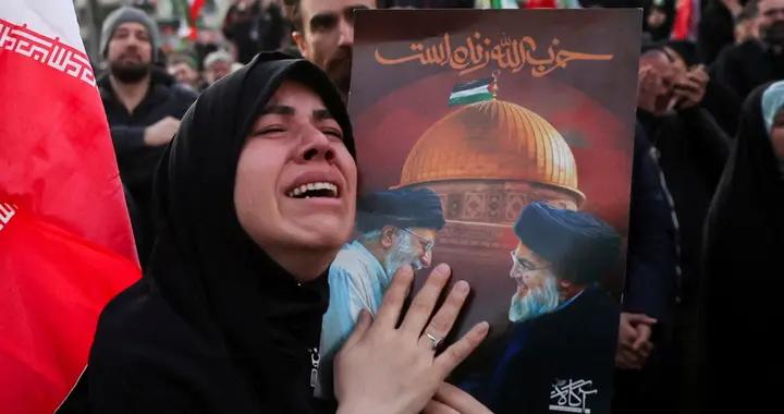 戰艦單艦衝鋒，雙機決死突襲，逢敵亮劍，伊朗也有“騎兵連進攻”