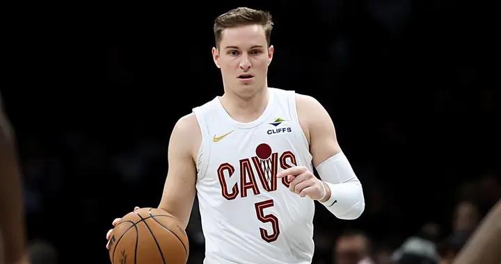 神起來像神鬼起來像鬼！騎士超級投手面對76人竟沒有命中1記三分