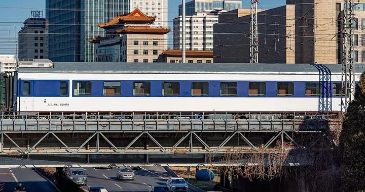 中朝國際旅客列車時隔六年恢復運營，首班車票已售罄