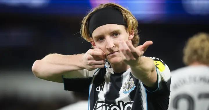 戈登：切爾西是盯人戰術，所以我們知道有機會從他們身後撕開缺口