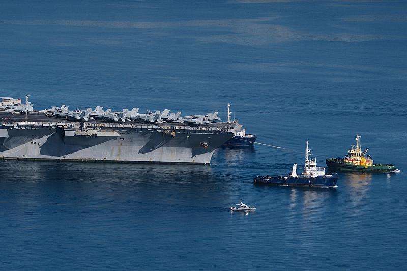 美“福特”號航母火災被曝持續超30小時