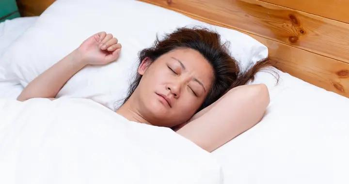 多夢導致睡不好？調節心理+改善環境，一覺到天亮