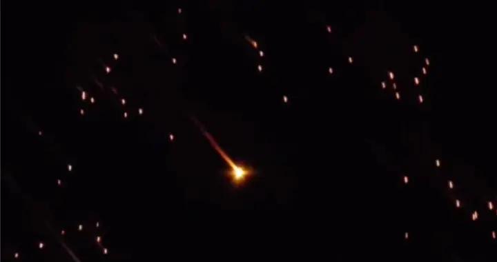 猛烈！“裂變式” 導彈直撲以色列，美軍也未躲得過