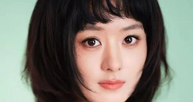 趙麗穎拍春日寫真大片清新靚麗！短髮造型可愛元氣